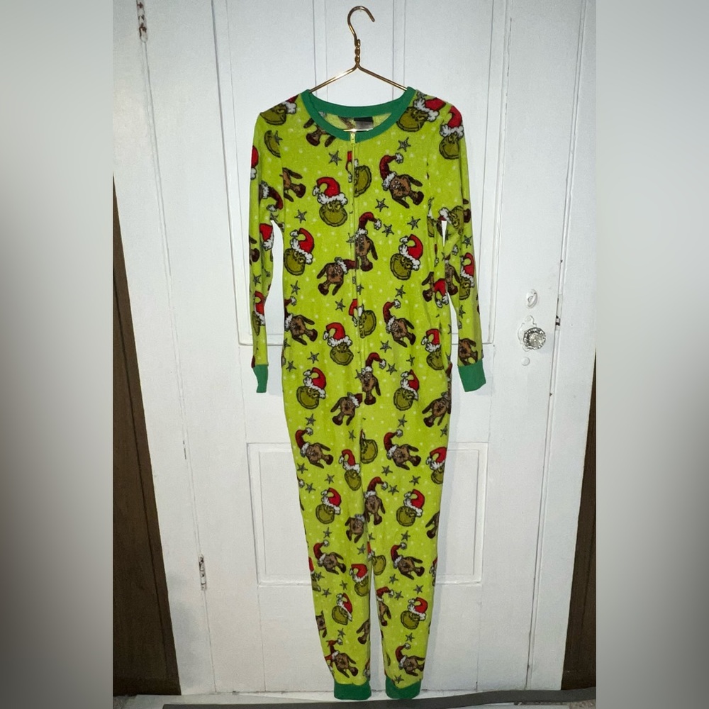 Christmas onesie. Adult. Dr. Seuss brand. Large. Lime Green. Like new 😊